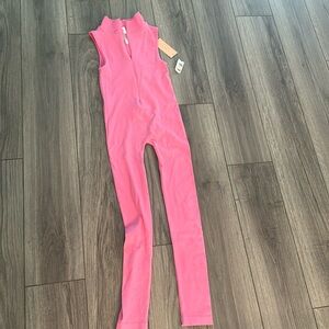 Pink ribbed body suit 🩷😊 (new)